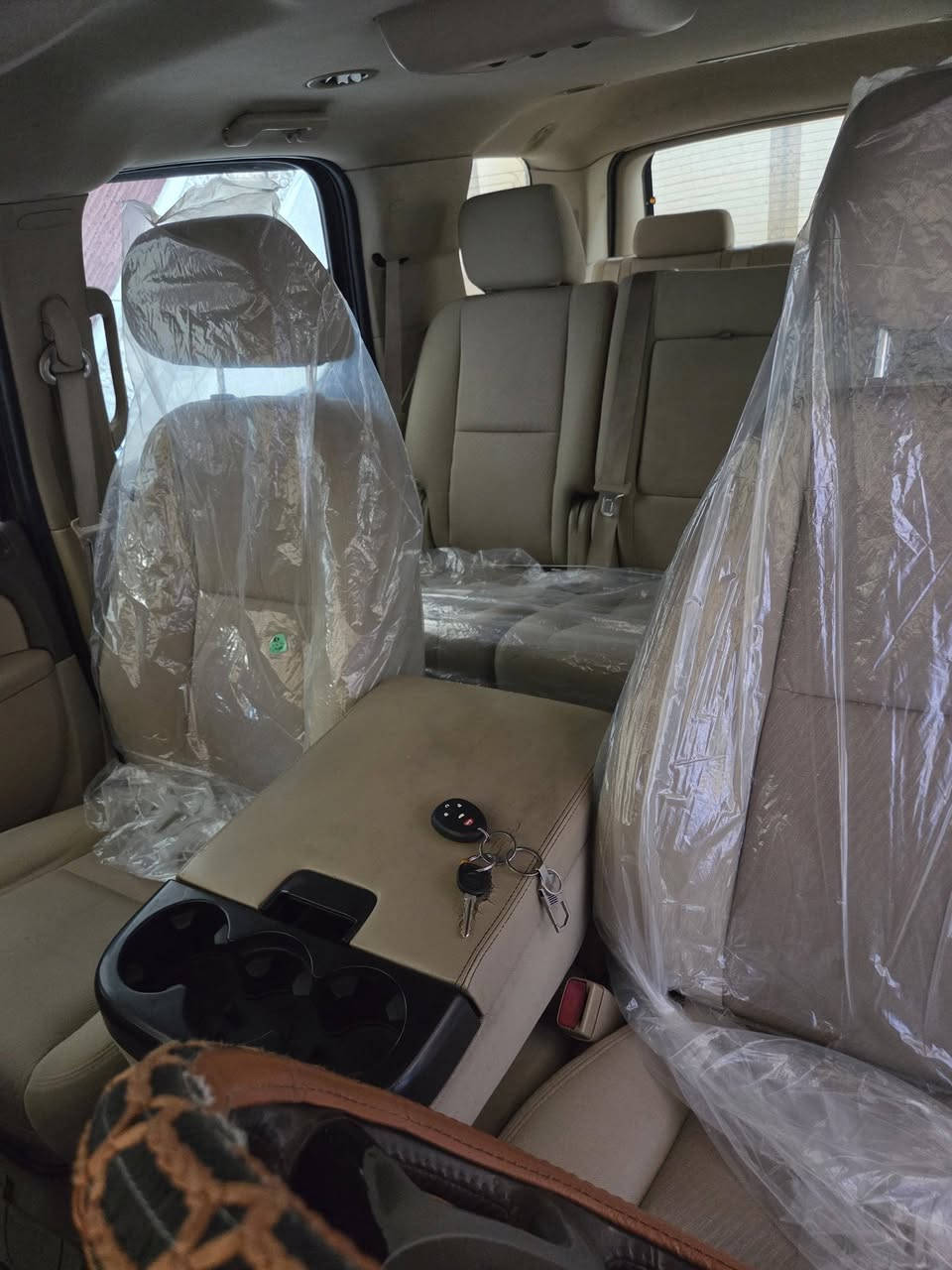 تاهو ٢٠١٤ LT كفالة رقم بصره باسمي
السعر ٢٦٠    ***********
