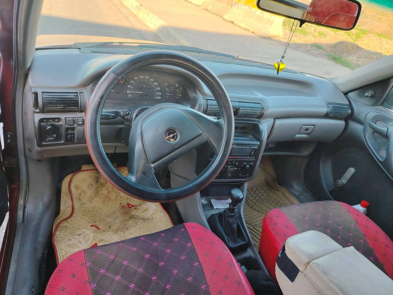 السلام وعليكم
للبيع. ااستره موديل 92محرك 16 شرط التحويل 
محرك وكير بشرط جديد كابون بانزين بيها صبغ جماليه 
 رقم نينوئ الماني سنويه 29 السعر 48 وبيها مجال العنوان ناحية الكوير 
***********
