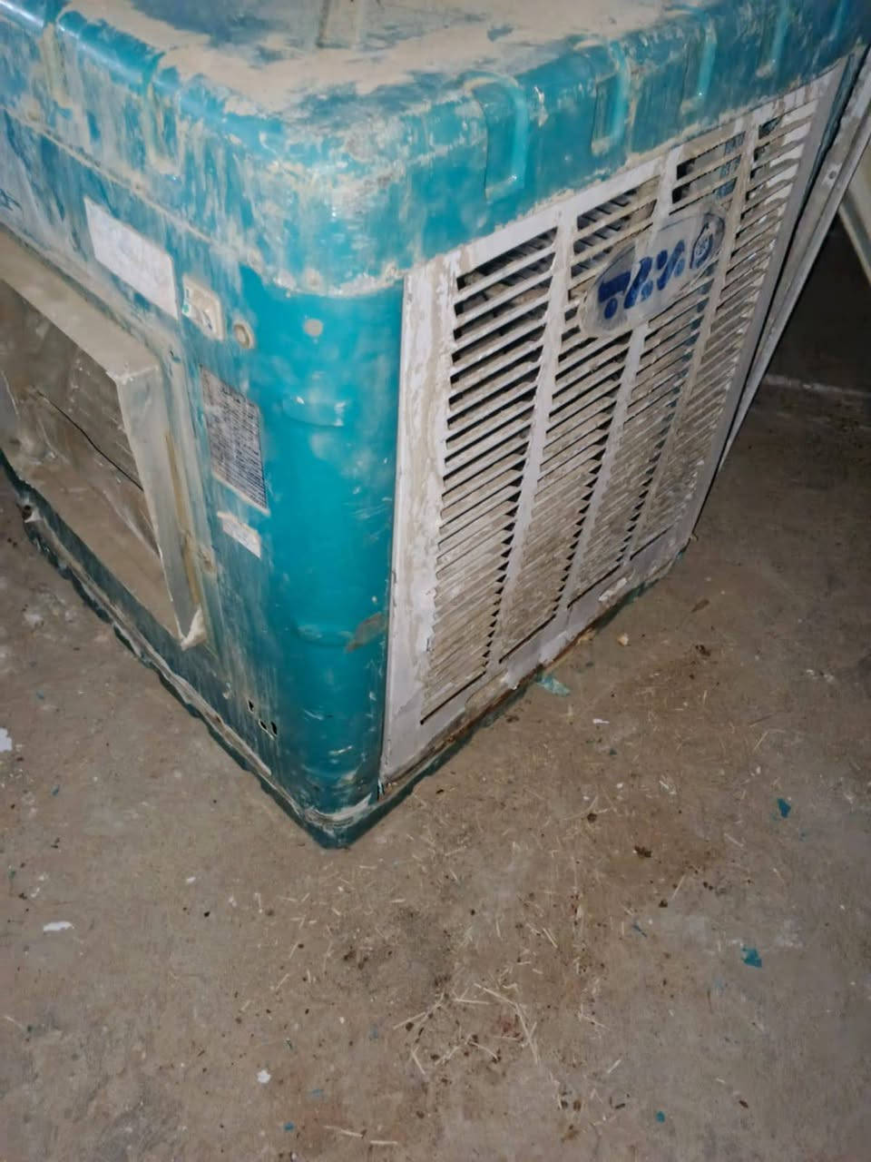 مبرده  برفاف قديمه  شغاله حجم ٢٥٠٠ الواتربم جديد بل كارتون اب ٦٠ وبيهه مجال بصيط مكان بغداد العبيدي ***********
