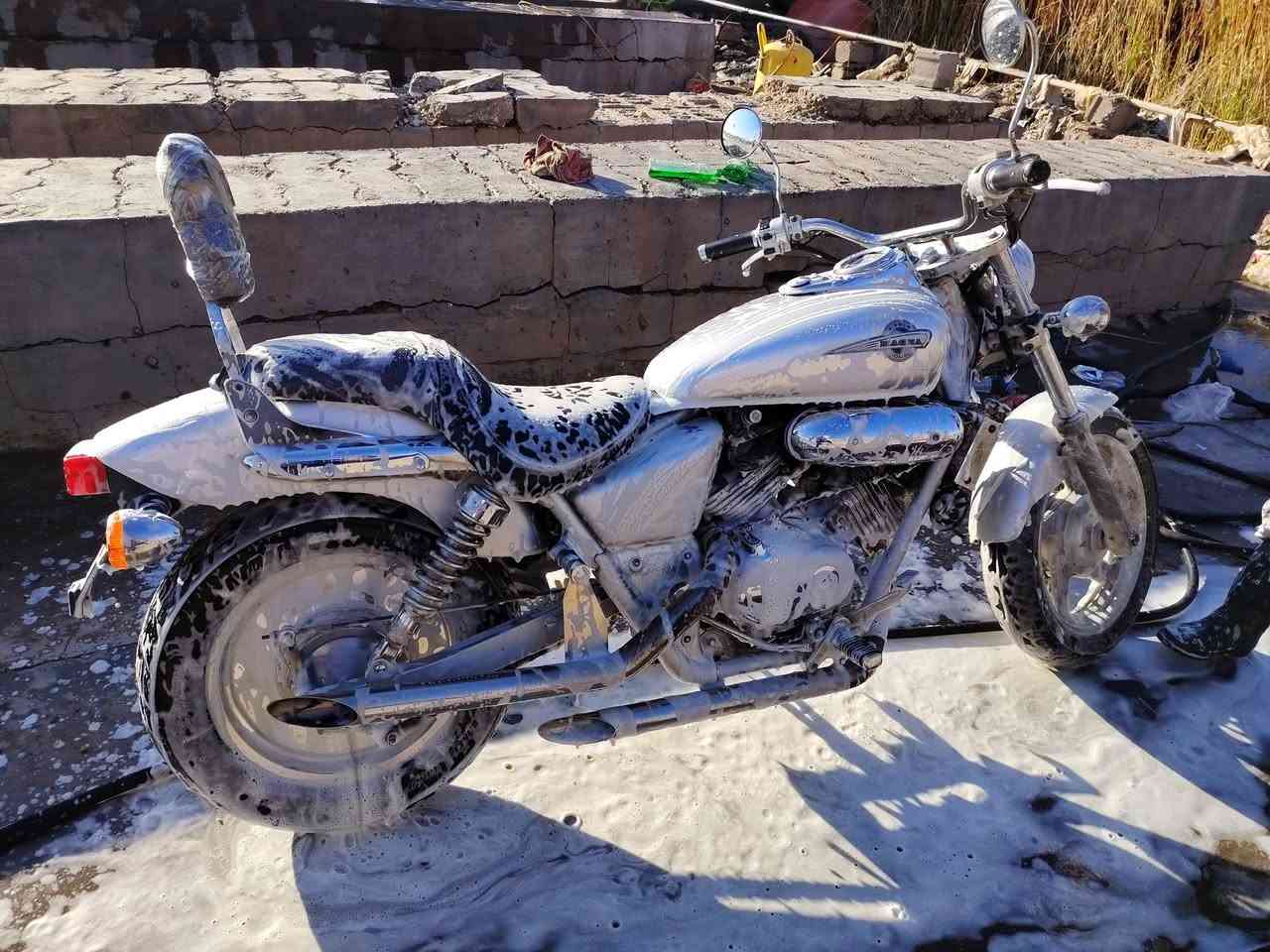 السلام عليكم
دراجه هارلي للبيع او مراوس حسب القناعه كامله على وضع الشركه ما مفتوح بيها ولا برغي ميكانيتها على وضع الشركه مكان بابل حصوه السعر مليون وبيها مجال

***********
