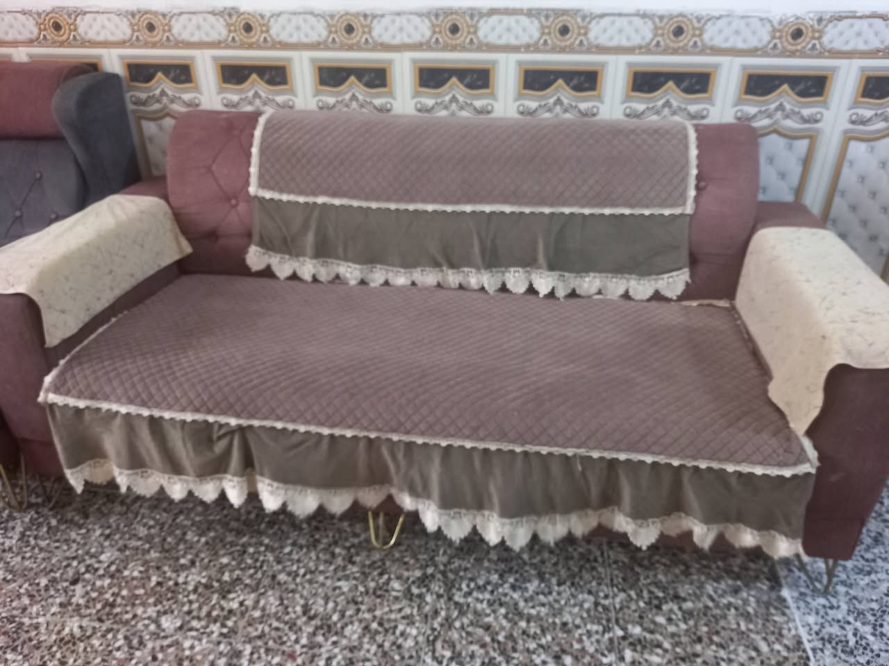 تخم للبيع ٥ مقاعد  سعر ١٠٠ وبي مجال مكاني زعفرانية شيشان


**إذا كنت صاحب هذا الإعلان وتريد حذفه لأي سبب، رجاءا أرسل رسالة إلى الدعم الفني**