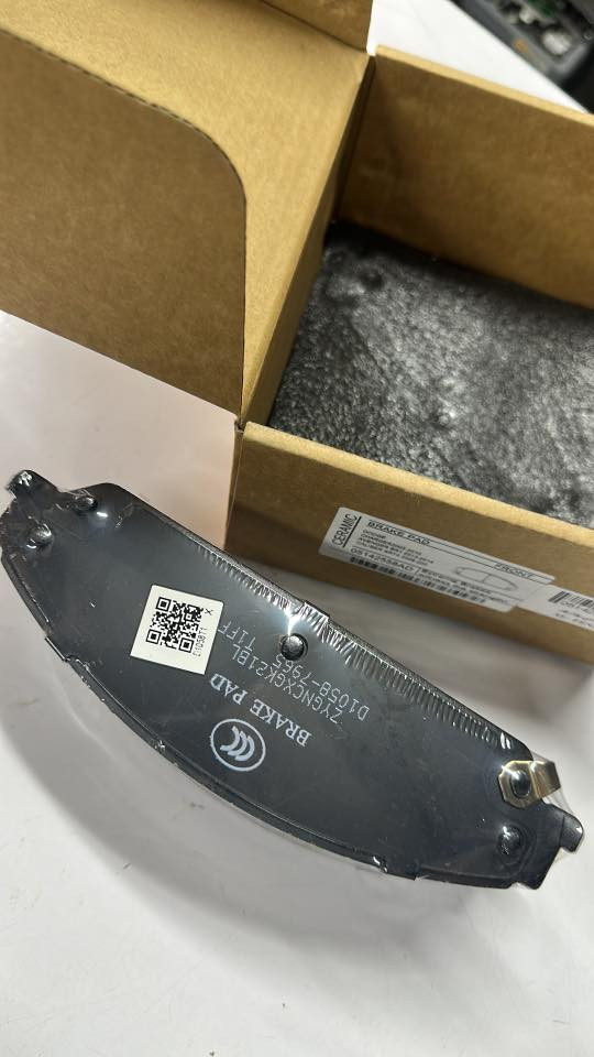 توفرت دسكات جارجر اوباما امامي خلفي بجودة وضمان شرط لاصوت ولاصخام للتواصل عبر الواتساب ***********
