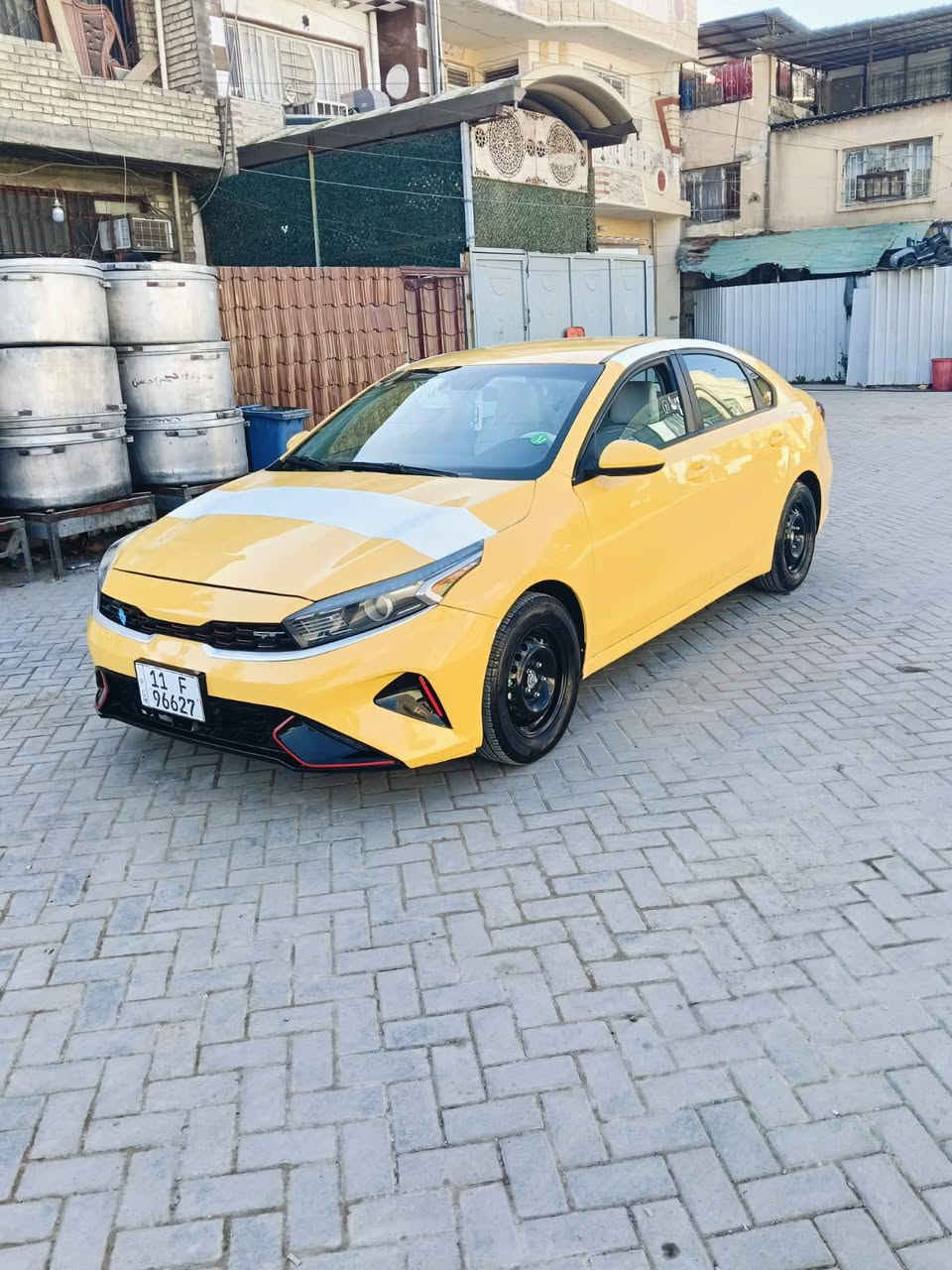 سلام عليكم شباب فورتي ٢٣ امريكي باب سايق وجاملق امامي ***********
