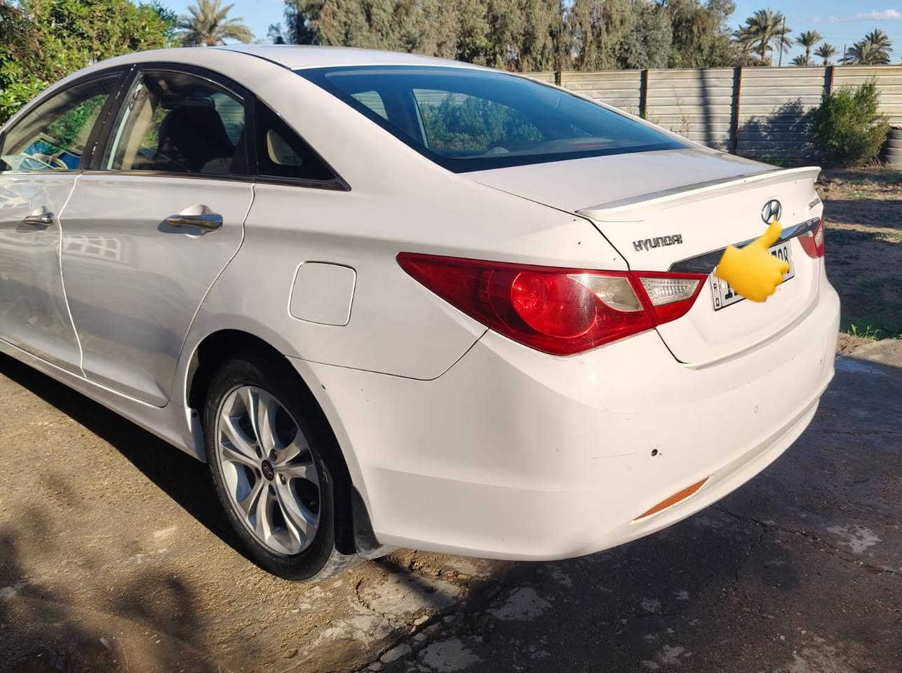 السلام عليكم 
سوناتا للبيع موديل 2012 وارد خليجي رقم بغداد مكينه 2400 دوش يعني انسه لدوانز 
_________
مواصفات 
تحكمات ستيرن 
مري شفط + اشاير بالمري
شاشه جبيره 
داخلها بيجي
_________
*السياره بيها قطعتين صبغ 
سياره جاهزه ماناقصها اي شي 
مكانها بغداد العامريه 
#سعرها_120 وكلشي اكو بالسوك. 
*متواجد خاص


**إذا كنت صاحب هذا الإعلان وتريد حذفه لأي سبب، رجاءا أرسل رسالة إلى الدعم الفني**