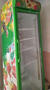 ثلاجة • نظيفة • شغالة