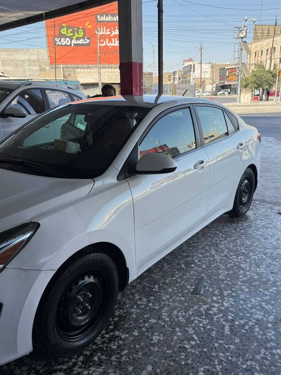 السلام عليكم كيا ريو ٢٠٢١
سونار بيها جديد
تبريد ثلج  غير متواجد ع فيس 
هاتف ***********
مكان الكرادة 
سعر ١٢٢ وبيها مجال
