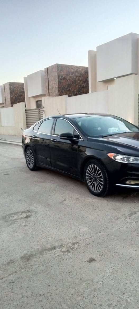 فورد فيوجن 17 فول مواصفات تيتانيوم فئة eco boost 
محرك 2.0 تيربو
كلين بدون حادث ولا صبغ فقط دعاميه 
السيارة مشايه 88 الف 
رقم اربيل هزه لشهر 8 -2026
للبيع او مراوس 
*********** واتساب
