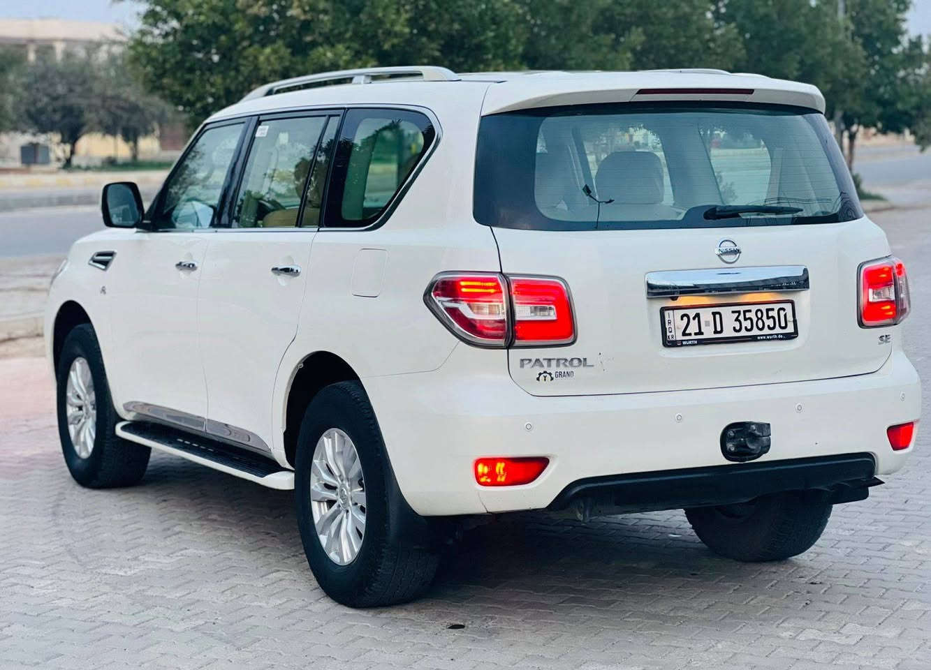 السلام عليكم
نيسان بترول 2015 خليجيه
(سيف العرب) بلاد كله بعدهه
#السعر ( 273 ) $ ورقه
للاتصال ***********
سيارة كفاله من دعاميه للدعاميه
ابشرط هاي السونار 
ماشيه 120 الف كيلو
سياره على وضع شركه 
محرك V8 محرك محسن 
كير محرك بشرط ممفتوح منه برغي 
كشنات مخمل جديد
7 راكب 
شاشه 
دبل اكسل 
اربع وضعيات قياده 
بصمه تشغيل 
بصمه ابواب
اشاره بالمري
دواخل صاج 
كامره 
حساسات امامي خلفي
كاميره خلفي  
طخم تايرات جديده
شرط تحويل و غرامه 
رقم سليمانيه جديد 
سنويه  لحد 2025
عنوان ديالي خانقين
