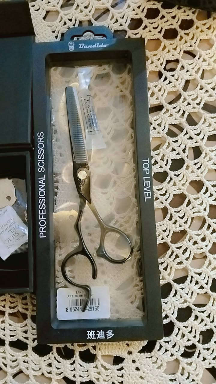 سلام عليكم مكينه ماركة بنسونك اصلي ومقصات بان ديدو اصلي البيع جديد ***********
