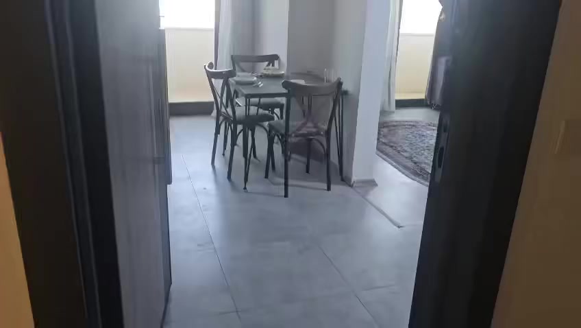 للبيع – شقة في لايف تاورز 🏙️
🔹 شقة غرفة وصالة
🔹 مؤثثة بالكامل
🔹 تقع في الطابق التاسع
🔹 واجهة راقية جداً
🔹 موقع مميز مقابل أبراج إمباير مباشرة

📌 تفاصيل استثمارية:
✔️ الشقة مستأجرة حالياً
✔️ الإيجار الشهري: أربعمائة دولار
✔️ استثمار مضمون وجاهز

💰 السعر النهائي: خمس دفاتر ونصف – نهاية

📞 للاستفسار والتواصل:
عقارات باغي أندزياران
☎️ ***********
☎️ ***********
📲 واتساب متوفر

#عقارات
#عقارات_أربيل
#عقارات_كردستان
#بيع_شقق
#شقق_للبيع
