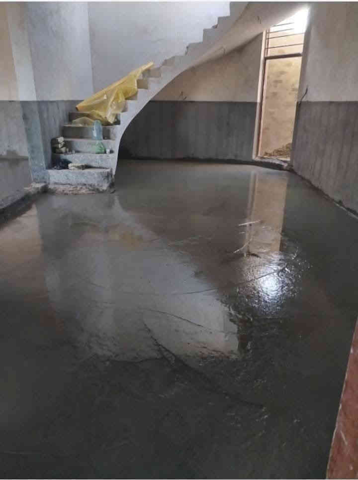 السلام عليكم اخوان الي يحتاج خباطه صب ارضيات بوكس بيتونه دنك وتنضيف تطليع تراب تدخيل  سبيس حدل وشغل درجه اولى هذه رقمي واتساب موجود ***********
