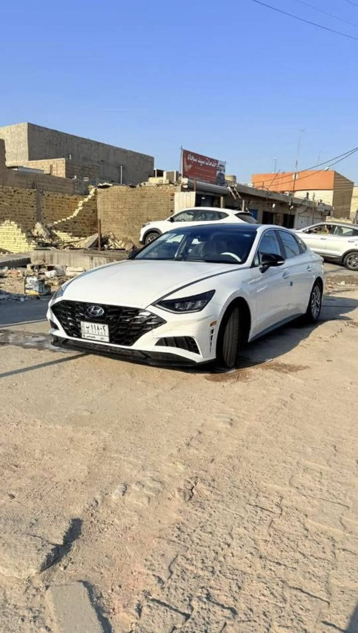 سوناتا فول موصفات رقم بابل موعقين سياره مريكيه بيه بس هاذ الحدث موجد بل صوره  السعر 160وبيه مجال ***********مكاني البصره السياره 2023
