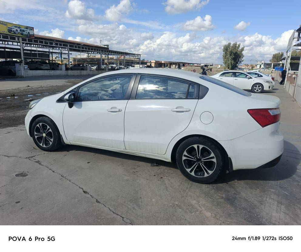 كيا ريو موديل. 2012 كير تؤماتيك
بي سبوغ بي ليدان هيجي نيه 
رقموو سنه وي نويه كيرو مه كينه 
به شرت 450هه زار غرامه له سره 
ده ي كه رينمه وه سحر 86ورقه مجال*********** أربيل, العراق
