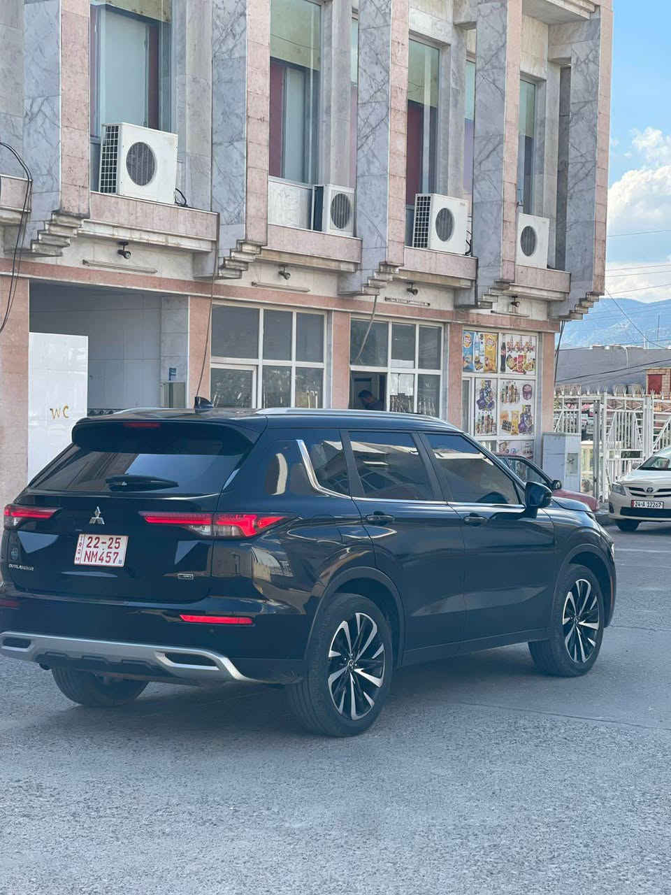 2024Mitsubishi Outlander, 
موديل 2024 💙
*ادوات وصنع ياباني اصلي
*محرك 4 سلندر 2500 
ماشية    50 الف ميل
*مقاعد 7 راكب💺
*سياره جملغ صبغ بدون دواخل بونيت بخ ايرباك ستيرن سستم

*سعر  215 $ ورقة 💵 بدون رقم 
العنوان   📍 عقره 
رقم تلفون و واتساب ☎️
***********

المواصفات فول
*بانوراما
*بصمة
*فورويل AWD
*تبريد قطعيتن امامي وخلفي
*بريك بصمة
*مراية اشارة ورادار 
*ويل كروم
*تحكمات استيرن
*حساسات امامي خلفي
*رادار مانع تصادم امامي 
*دخول ذكي بصمة 
*تحكمات ستيرن جهتين 
*كروس سرعة
*كير شفتات خلف الستيرن 
*وضعيات قيادة 6 
*هاند بريك بصمة 
*نظام اوتو هولد 
*نظام مانع الانزلاق 
رقم الشاصي داخل المنشور اكر, نينوى
