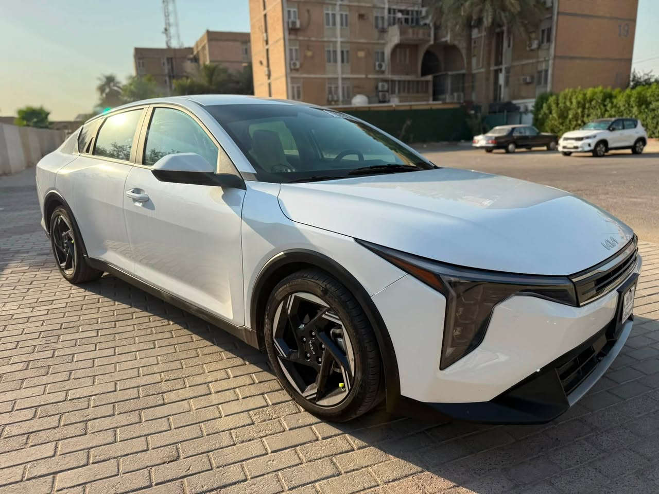 سلام عليكم 

‏2025 KIA K4, EX
 لون ابيض صدفي 
وارد امريكي الحادث الجاملغ الخلفي الايمن فقط بدون دواخل وايرباك صبغ على كدة فقط 

موصفاته 
كامرة 
شاشة متصل كامل 
ردار 360 درجة
سايد بريك بصمة 
بك لايت لد كامل 
داخل رصاصي 
بصمة 
انارة ترحيب 
ويل الحجم الكبير الرياضي 
مانع انزلاق 
تحديد المسار 
درايف مود تحكمات كامله 
سياره ماشيه 18 ميل 
دخول جديد رقم منفيست باسمي تترقم جميع المحافظات عدا اقليم كردستان 
صور الحادث ضمن المنشور 
عنوان السياره بغداد

للتفاصيل اكثر    ***********
