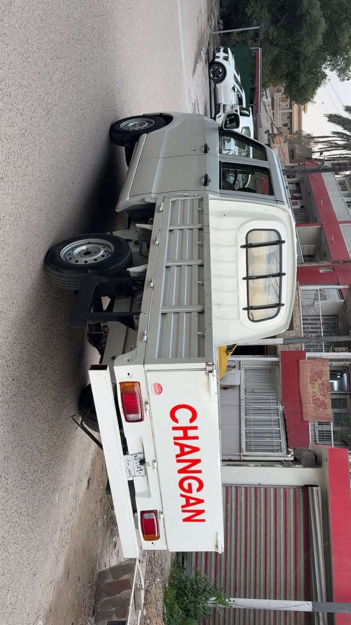 السلام عليكم بيكم شانجان دبل قماره موديل 2024 وبسمي بدون رقم  مكفوله عام وجاهزه بيع او مراوس حسب القناعه السعر 78 ورقه و بيها مجال عنواني بغداد الجديده
***********
