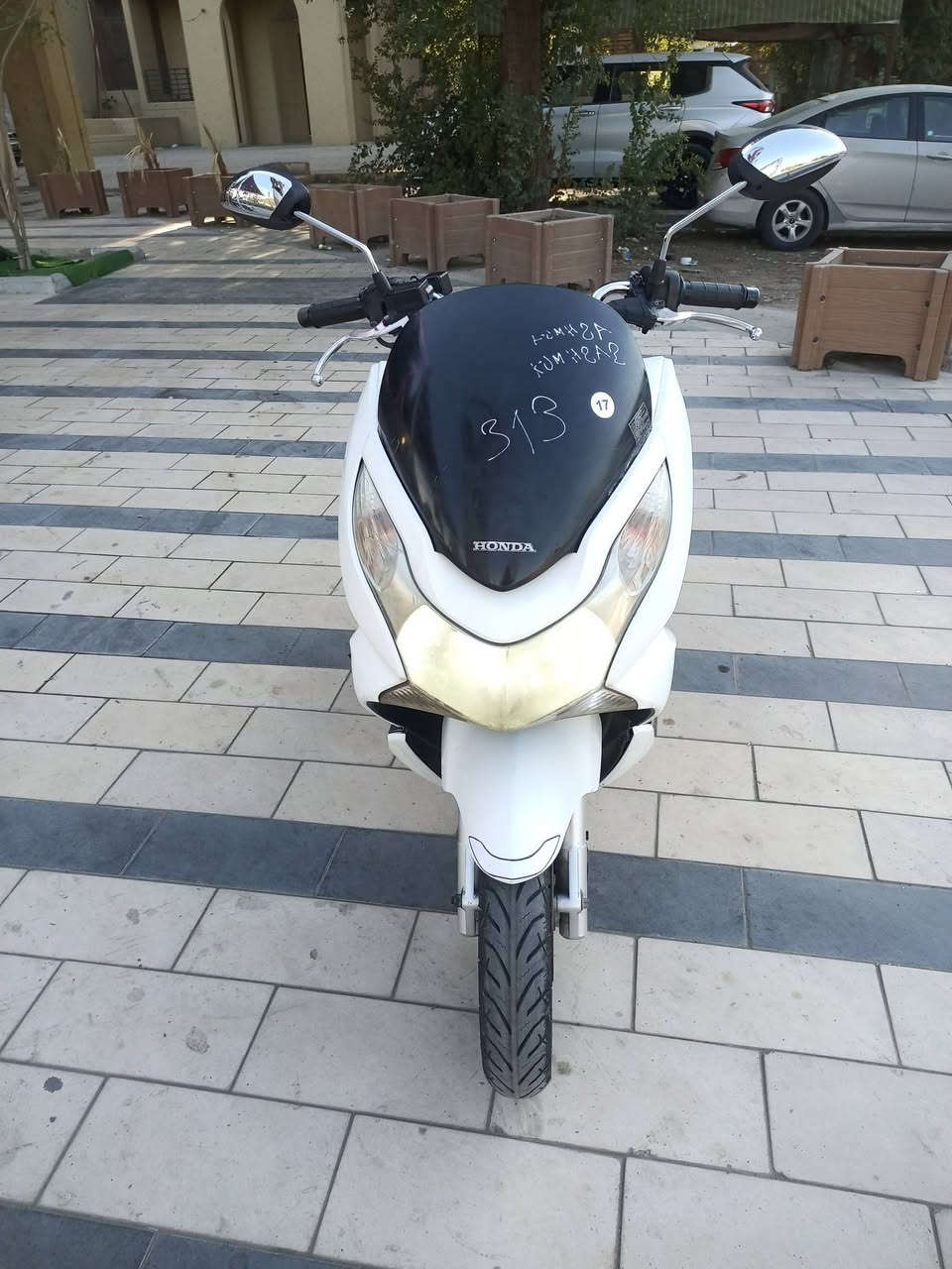 للبيع دراجه pcx ياباني الاصلي نوزل خطين ستان كهربائي حساس ازدحام دراجه جديده  حساس شلعه معدل خير من الله دراجه تتعب تكول جديده مال جناي  مكان بغداد الكرخ السعر مليون و 450وبيهه مجال والاستفسار  ***********
