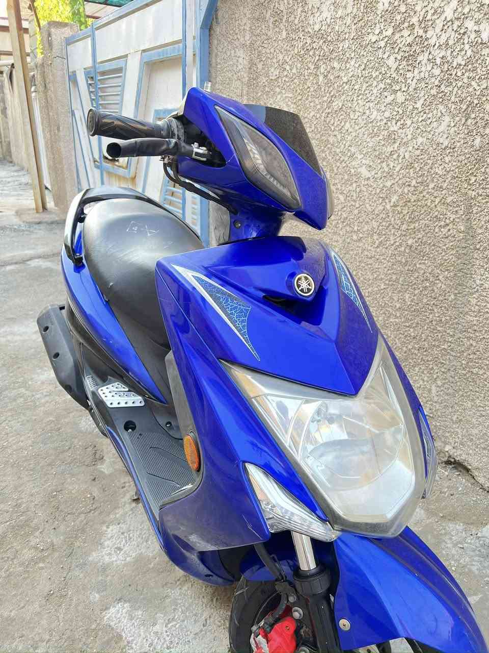 سلام عليكم دراجة سكني لد ما صارلهة هواي من نازلة من الرمبة لون مميز سعرمليون450 الرقم***********فقد واتساب
