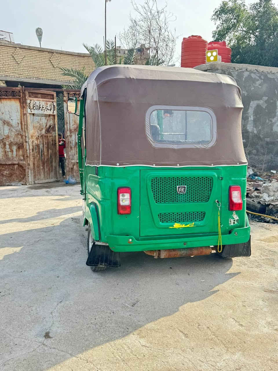 السلام عليكم تكتب للبيع 22 رقم وسنتين بيه ضربه بل صفحه 
تكتك نكره سلف مال جناي خابر وتدلل رقم الهاتف ***********
