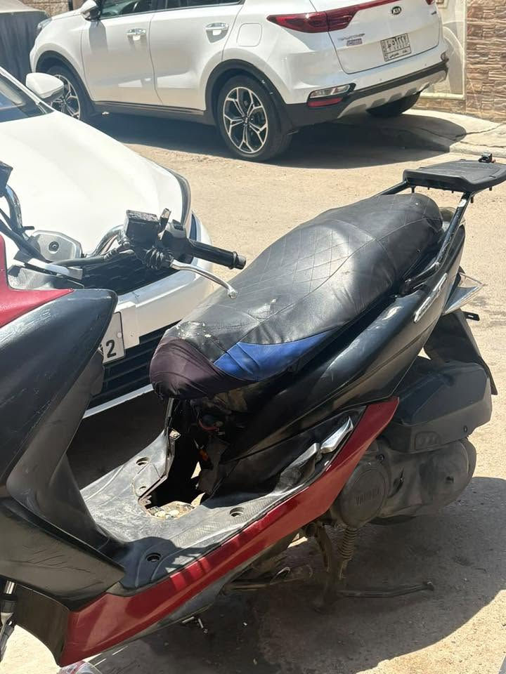 سلام عليكم دراجه ماجستة S
للبيع طافيه اكرر طافيه كوم حديد مااعرف شبيها 
بيها هواي غراض دراجه 
٥٠٠ وبيها مجال موجود واتساب فقط او رصيد 
مكاني بغداد الكاظمية 
***********
