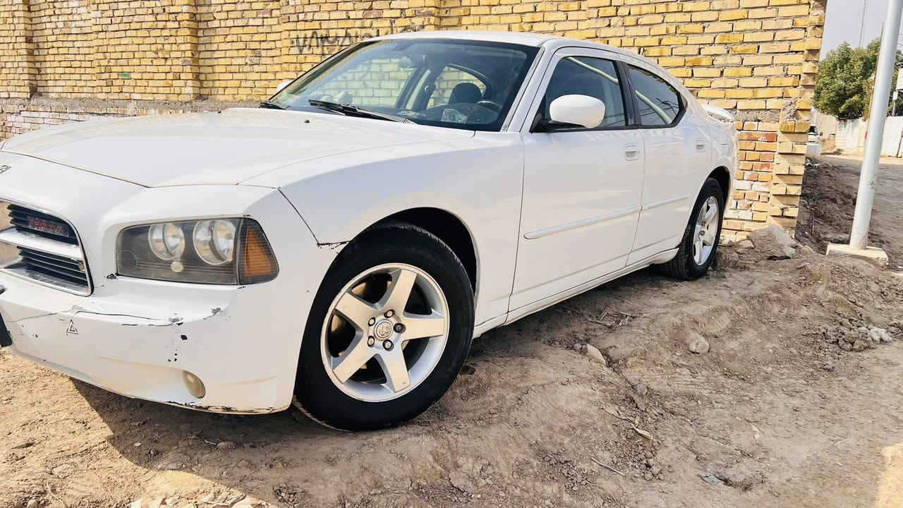 جارجر 2008  مصبوغه عام للجماليه حادث باب السايق غرفه جديده  شاشه كامره  منظومه زنون سنويه ل29 ابسمي *********** العنوان بابل السعر 95 اوبيهه مجال
