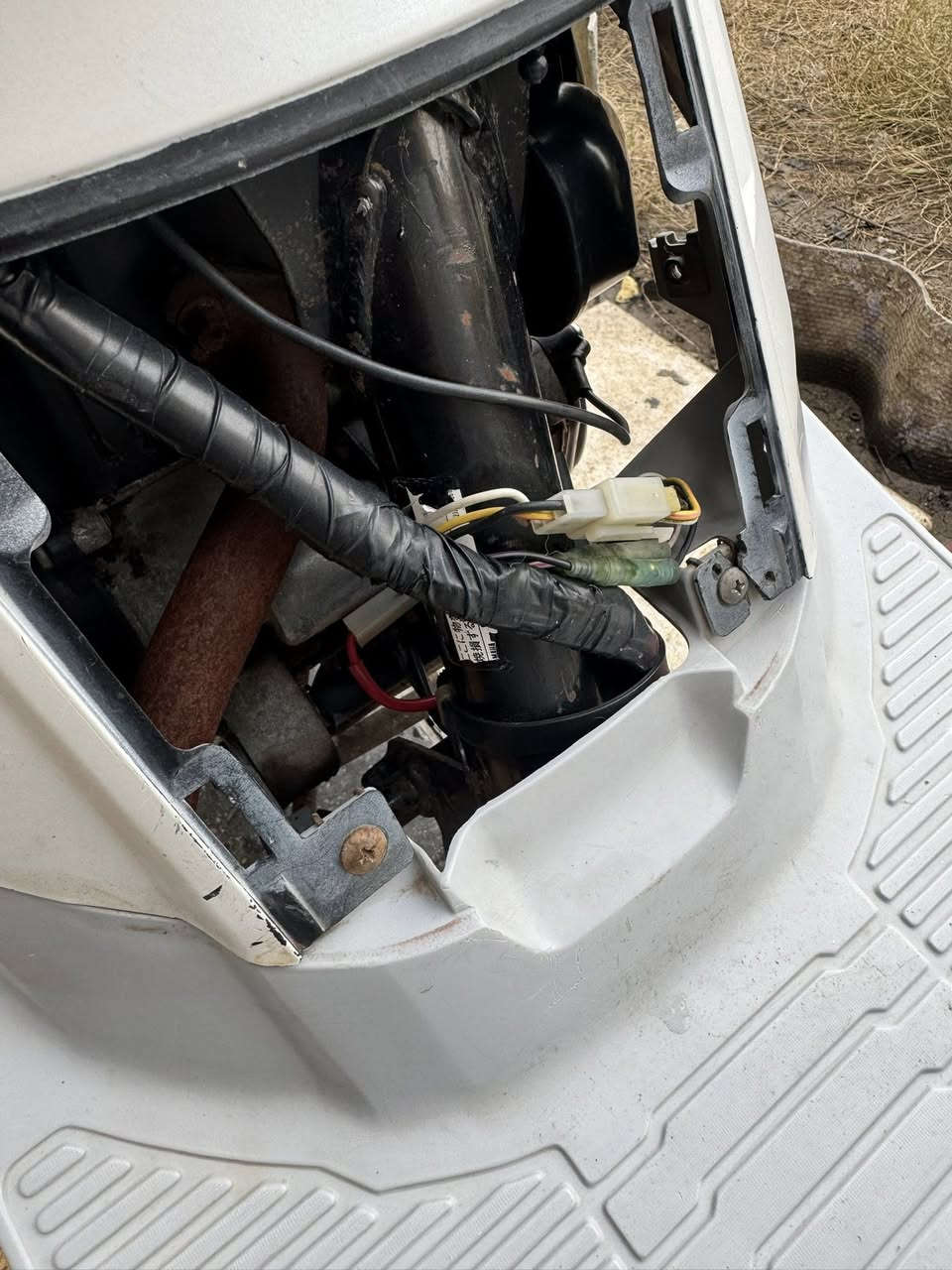 سلام عليكم للبيع ياماها منت ياباني الدراجه برغي ممفتوح بيه نكره سلف كهربائيات شغاله كله فقط تريشه نقص السعر 450للاستفسار ***********بغداد حي القاهره
