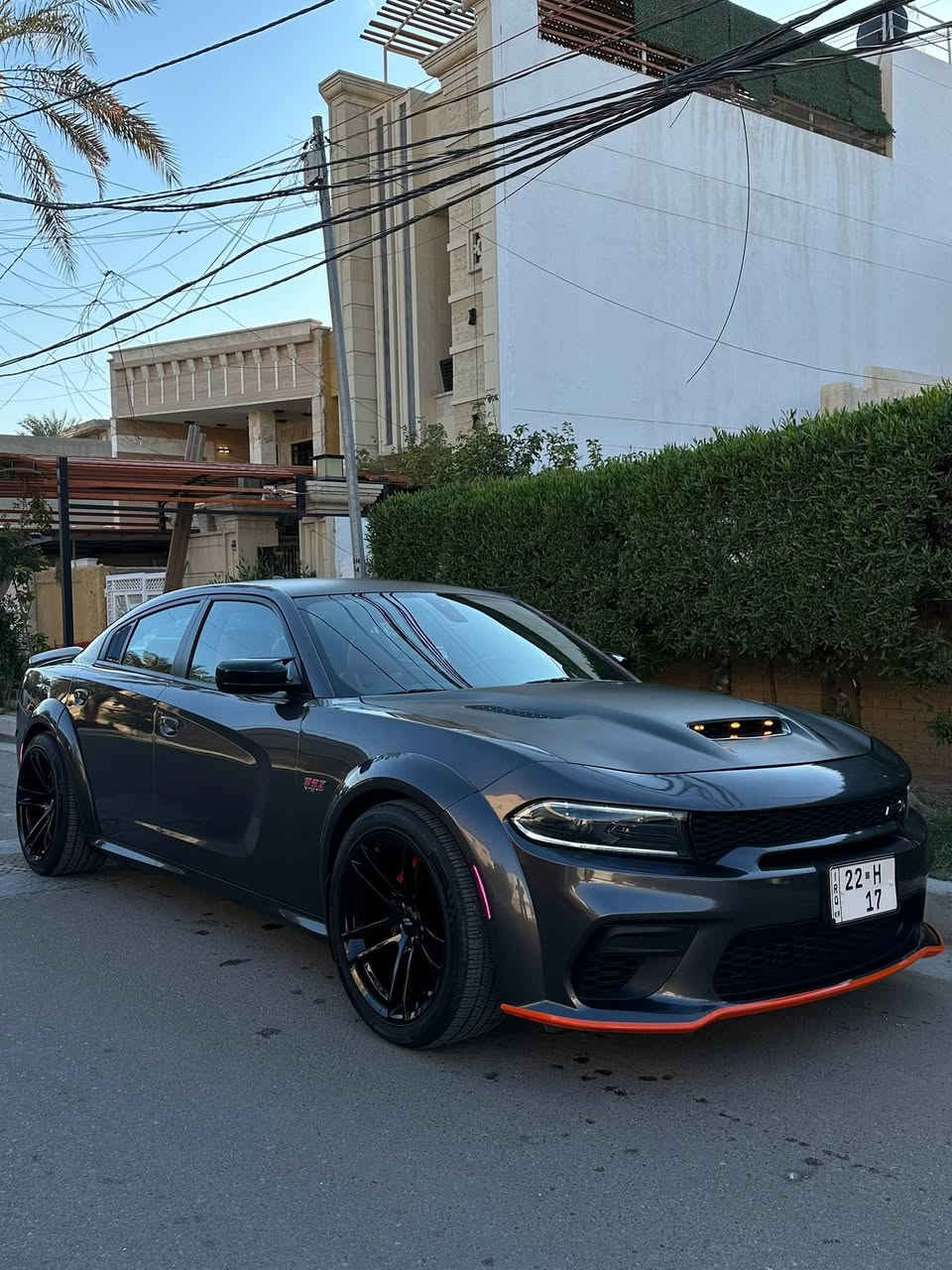 ‎جارجر سكات باك
CHARGER (SCAT PACK)
‎الموديل :2021  . (وارد امريكي حادث جاملغ + بنيد ايرباك طاك وراجع سستم) . 
‎العداد :33 الف ميل . 
‎المحرك : V8 .  6.4L . 
‎المواصفات :
‎* جناح خلفي اسود. 
‎* ويل قياس 20 انچ اسود . 
‎* مقود القيادة رياضي كاربون فايبر . 
‎* مقاعد رياضية جلد احمر .
‎* مصابيح أمامية زنون . 
‎* كشافات الضباب زنون . 
‎* المصابيح الأمامية مع LED . 
‎* حساسات خلفية. 
‎* شاشه كبيرة مع نظام ملاحة نفكيشن GPS . 
‎* سستم صوت الپاين .
‎* المقاعد الأمامية كهربائية فقط سائق. 
‎* مقاعد أمامية تدفئة . 
‎* مقاعد خلفية تدفئة . 
‎* تشغيل عن بعد . 
‎* تدفئة مقود القيادة . 
‎* محدد سرعة . 
‎* تلفون بلوتوث . 
‎* كاميرا خلفية .
‎* مرايا متحسسة للاضاءة العالية .
‎* كير شفتر بالستيرن . 
‎* دخول ذكي (بصمة) .
                                السعر225 ورقه وبيه مجال 
                                مكان السياره صليخ ال600
          *ملاحظه ( السياره محدث وايد بدي من دعاميات و دوسات و نفخات تحديث كامل اي نقص مبي) وصور الحادث والسونار خاص
                للاستفسار ***********
