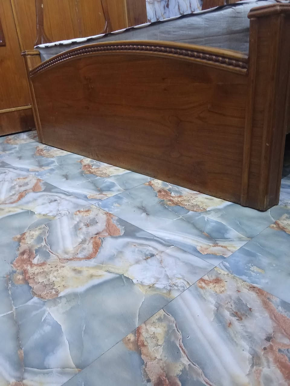 السلام عليكم غرفه صاج اصلي للبيع خمس بيبان السعر 500 غير متواجد عل الفيس 0778607625


**إذا كنت صاحب هذا الإعلان وتريد حذفه لأي سبب، رجاءا أرسل رسالة إلى الدعم الفني**