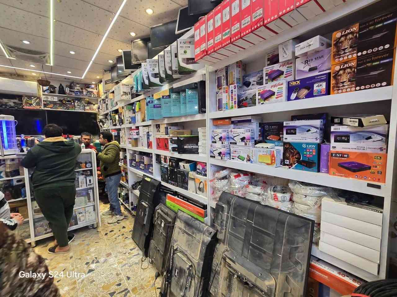 🔴مكتب سكيورتي يوفر لكم كافة خدمات كاميرات المراقبة والستلايت 🔴 بيع  وتنصيب كافة انواع كاميرات المراقبة وصيانتها بيع وتنصيب كافة انواع الستلايت تصليح الشاشات بيع وتفعيل اشتراك قناة الرابعة.

حي البساتين شارع الضباط قرب المنتزه مجاور مركز مياه طيبة 2 

***********للاستفسار حجي علي

@الجميع
