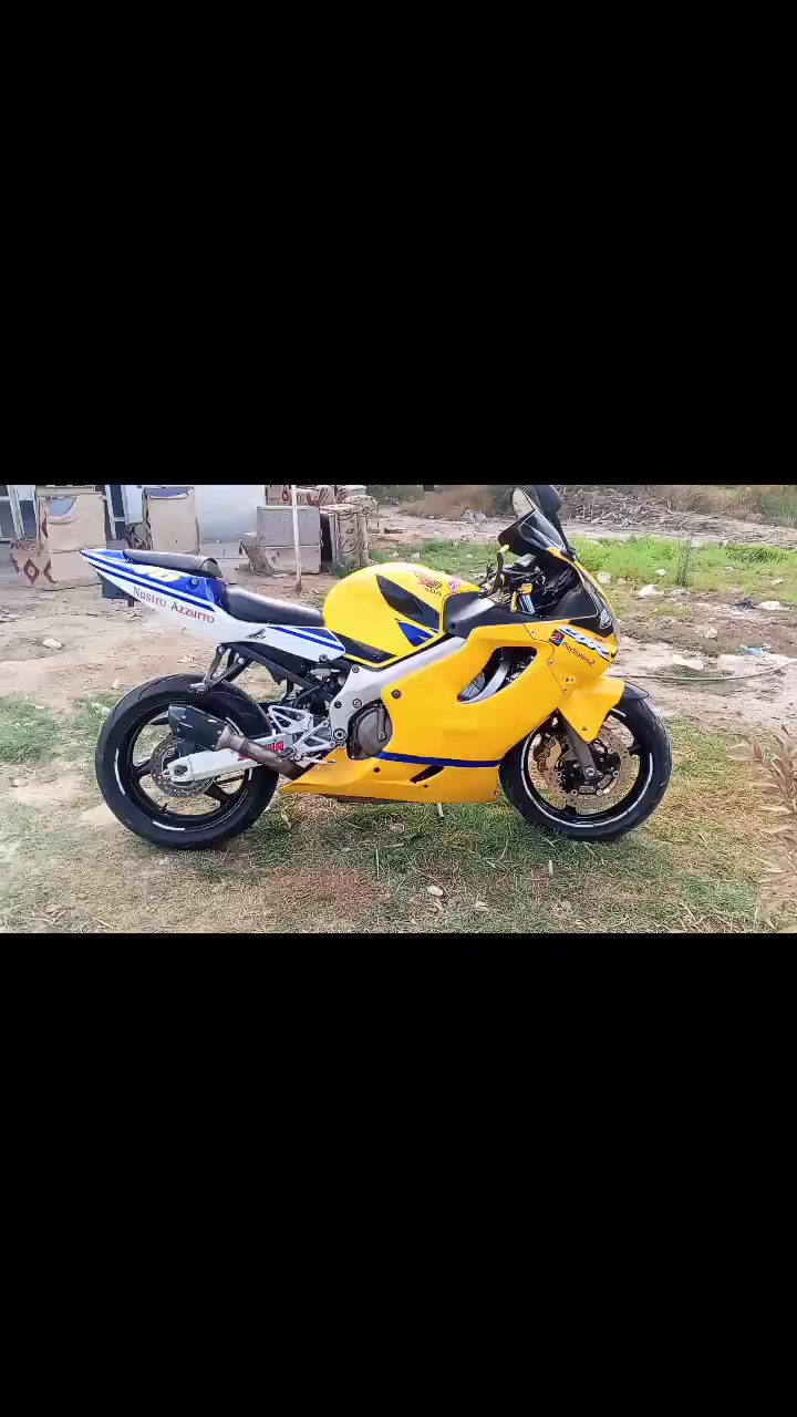 مكفوله ماعده الكور مفتوح ولاتكلي شبيه مابيه شراي جيب فيتر وياك وتعال افحص السعر 23 وبيه مجال حك الجيه فقط بيع ماراوس شباب مكاني الديوانيه اوراقه موجوده ونكره بكل وقت خاص ماكو شراي اتصل وبيك خير ودلل ***********
