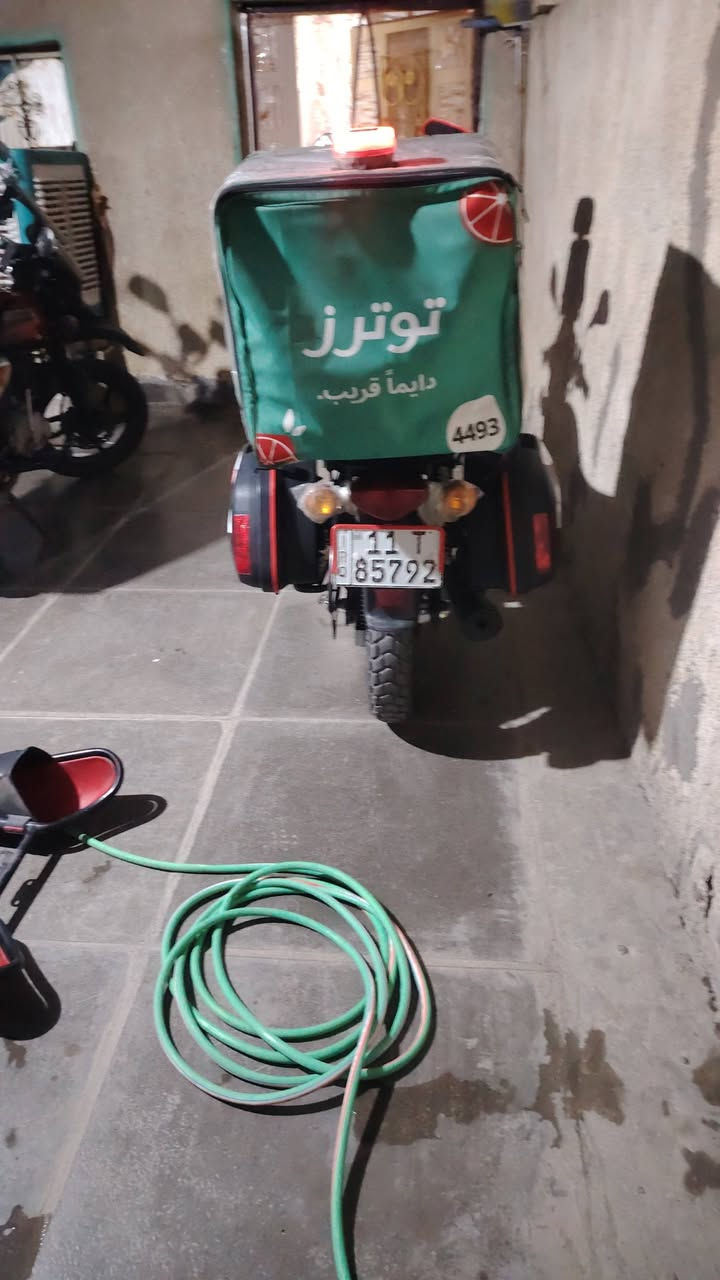 سلام عليكم  بوكسر جبلي ٢١طالعه ب ٢٢ دراجه مكفوله مكينه بيها ٢٣ رقم بغداد انكليزي قبل شهر داخله هزه مراوس بدايوان ٢٣او بيع ب ٢١٥٠ مكاني بغداد دراجه مناقصها اي شي رقمي واتساب  ***********
