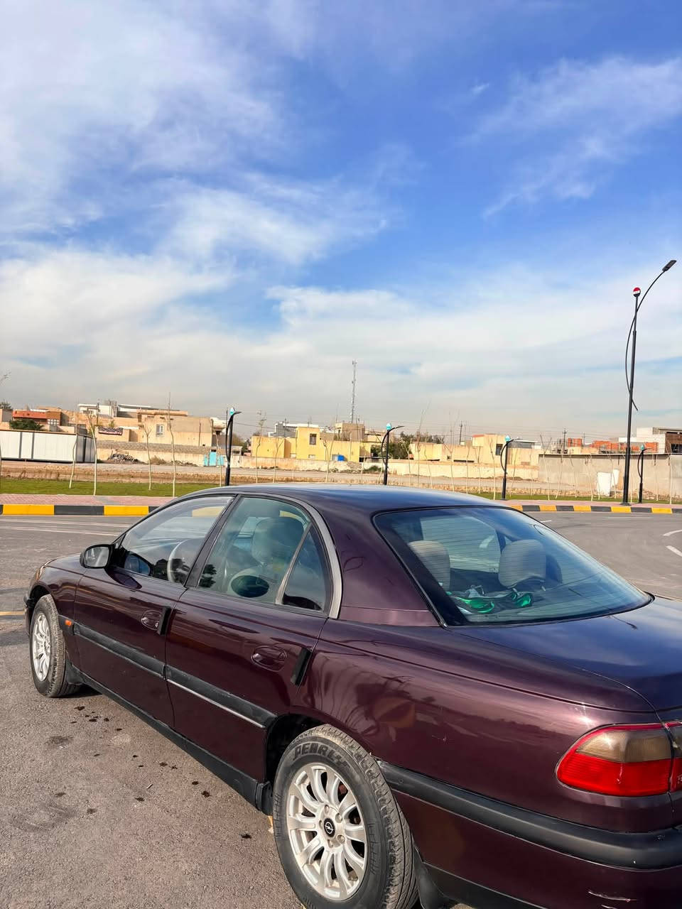 اوميكا موديل 94 محرك كير بطة vvt 2500 صبغ جمالية سيارة بس ينرادلها تبريد سعر 40 وبيها مجال واتساب. ***********

