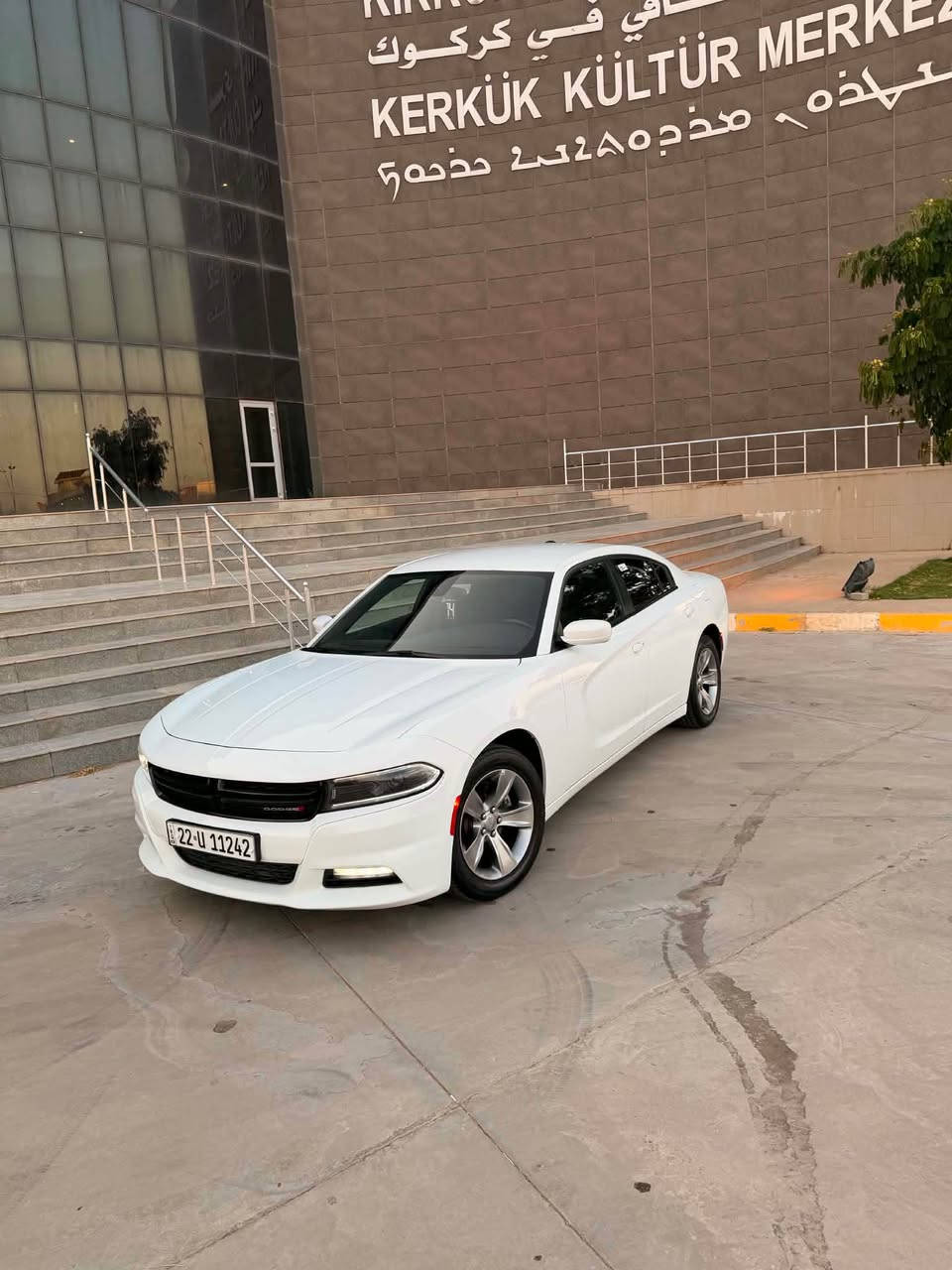 دوج جارجر 
موديل 2022
سيارة جديدة ماشي 65الف 
بيها شبر صبغ بهلال جاملغ كدام سكن بدون فتح بدون تعديل بدون تبديل 
رقم شاصي موجود داخل صور 
سعر 240 
رقم موبايل *********** كركوك, العراق
