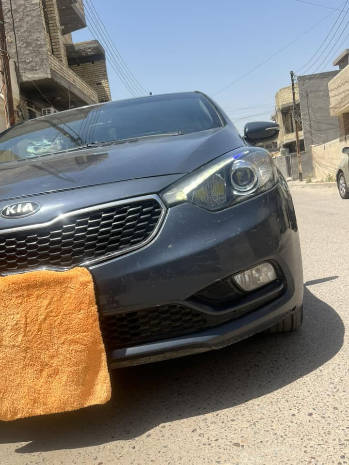 سلام عليكم
سيراتو 14 فول 
3 بصمه 
تشغيل * ابواب * جنطة 
تبريد قطعتين 
فول تحكم ستيرن 
مثبت سرعة 
شفتات 
شاشه اعطال 
حساسات امامي خلفي بلادي 
كامرة شاشه لمس بلادي 
كشنات جلد 
تبريد بيانو 
مريم شفط 
ترحيب من تقرب ع. سيارة 
3 وضعيات قيادة 

رقم اربيل سنوية سقطت بشهر ال4
كير محرك مكفولات 
تخم تاير جديد
منضومه زنون الاصلي ابو 250$
تخم ويل 16 مال موديل ال20
باتري جديد
قبل شهر سويت ادامة كامل للسيارة 
اي نقص ماكو تروح بوجهك للهزة

سونار موجود 3 قطع صبغ 
رقم ***********
سعر 115 وبي مجال
