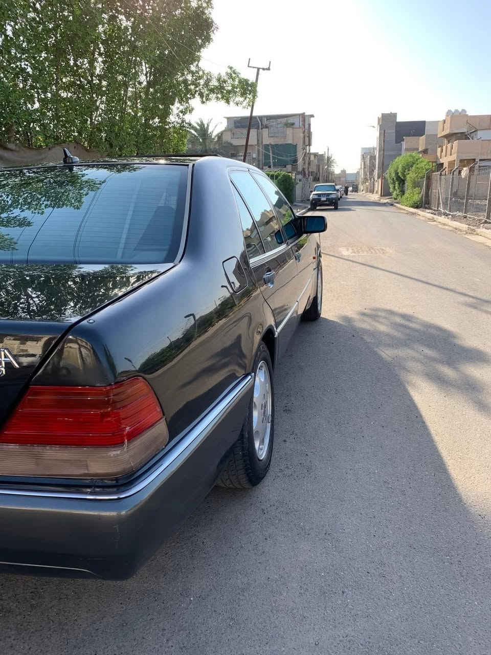 السلام عليكم ورحمة الله وبركاته سياره شبح w140 موديل 92 اسود غير محدد رقم بغداد  باسمي مكينة خراطيم خير من الله تبريد السياره حلوه ماناقصة شي باب قصير السعر 80 بيه مجال مكان السياره بغداد ***********
