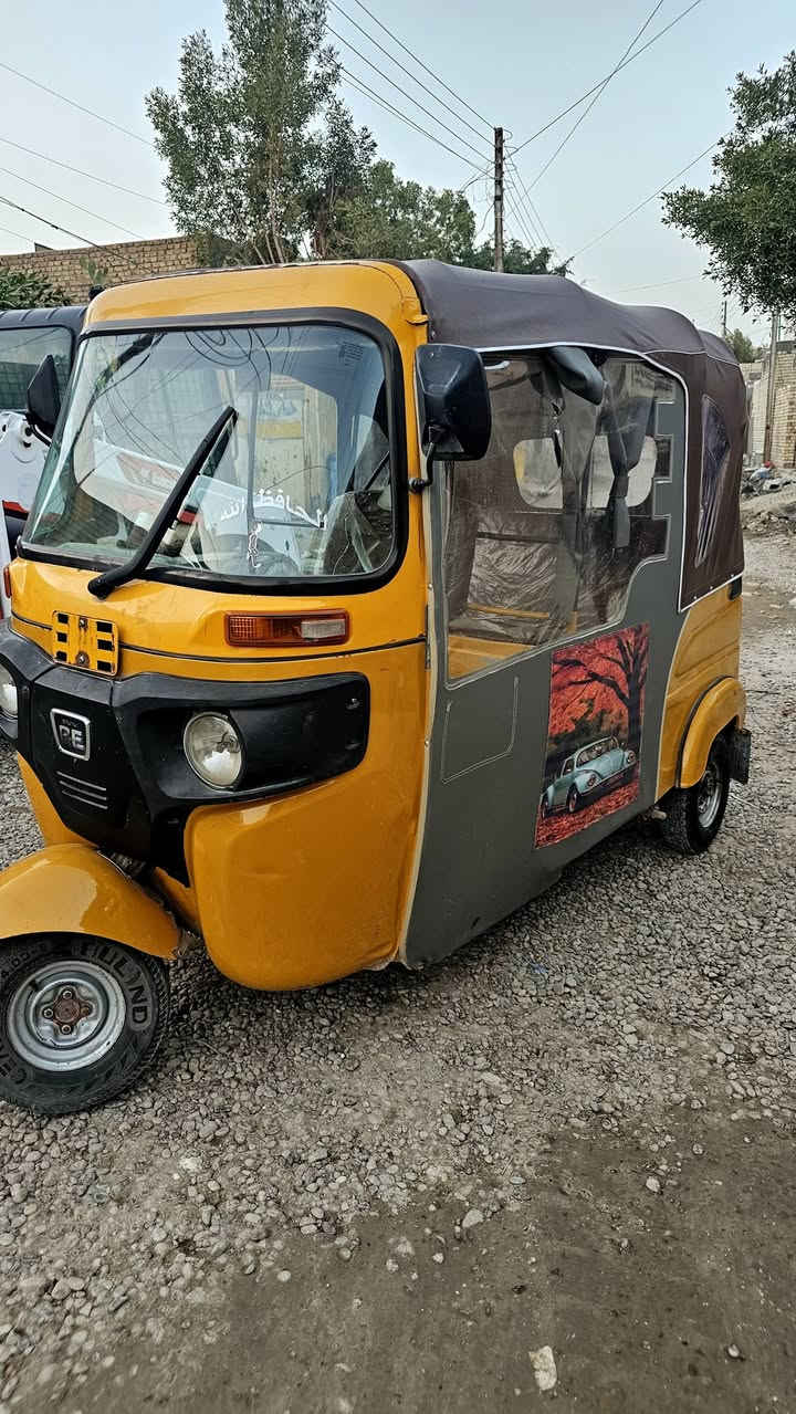 السلام عليكم تكتك لبيع 2021 رقم وسنويه محرك  لاتنقيص ولاتبخير مكاني بغداد حي النصر 
السعر 7 ملاين وبيه مجال الاستفسار ***********
