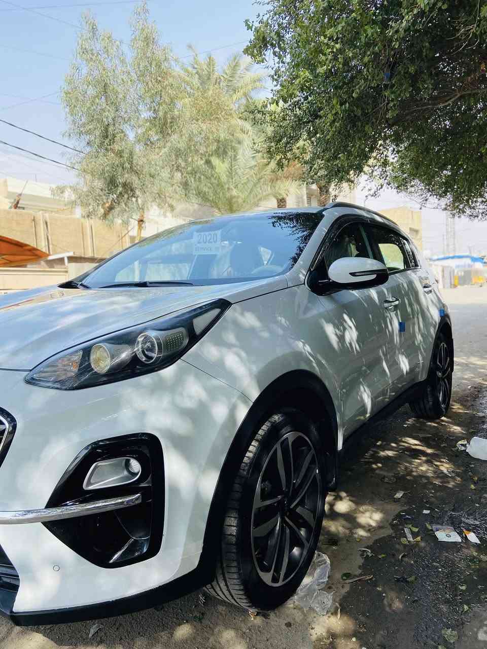 السلام عليكم
سياره للبيع كيا سبورتج موديل2020 
السياره  خليجيه مكفوله كفاله عامه من الصبغ والضربه والبارد
السياره رقم بغداد الدولي الجديد… باسمي ثاني يوم تحويل سنويه ل 2031 
السياره ماشيه 63 الف 
المواصفات: 
مري شفط 
السياره داخل جلد عسلي 
تحكم استيرن 
حساس امامي خلفي اصلي
اريل انفكيشن 
ويل 19 تخم تاير جديد 
5 ويل كب 
درايف مود 
السياره جديده لوك بحاله الوكاله 
مكاني بغداد مدينه الصدر ***********
