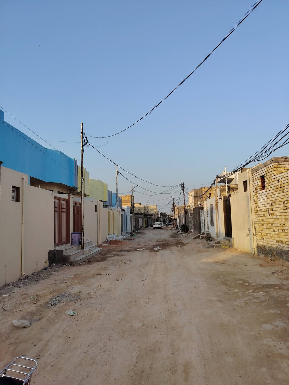 السلام عليكم بيت للبيع في السهيليه مقابل مستشفى العراق طابق ونص مساحه 100 ابناء طابق ونص السعر والاستفسار على الرقم ***********
