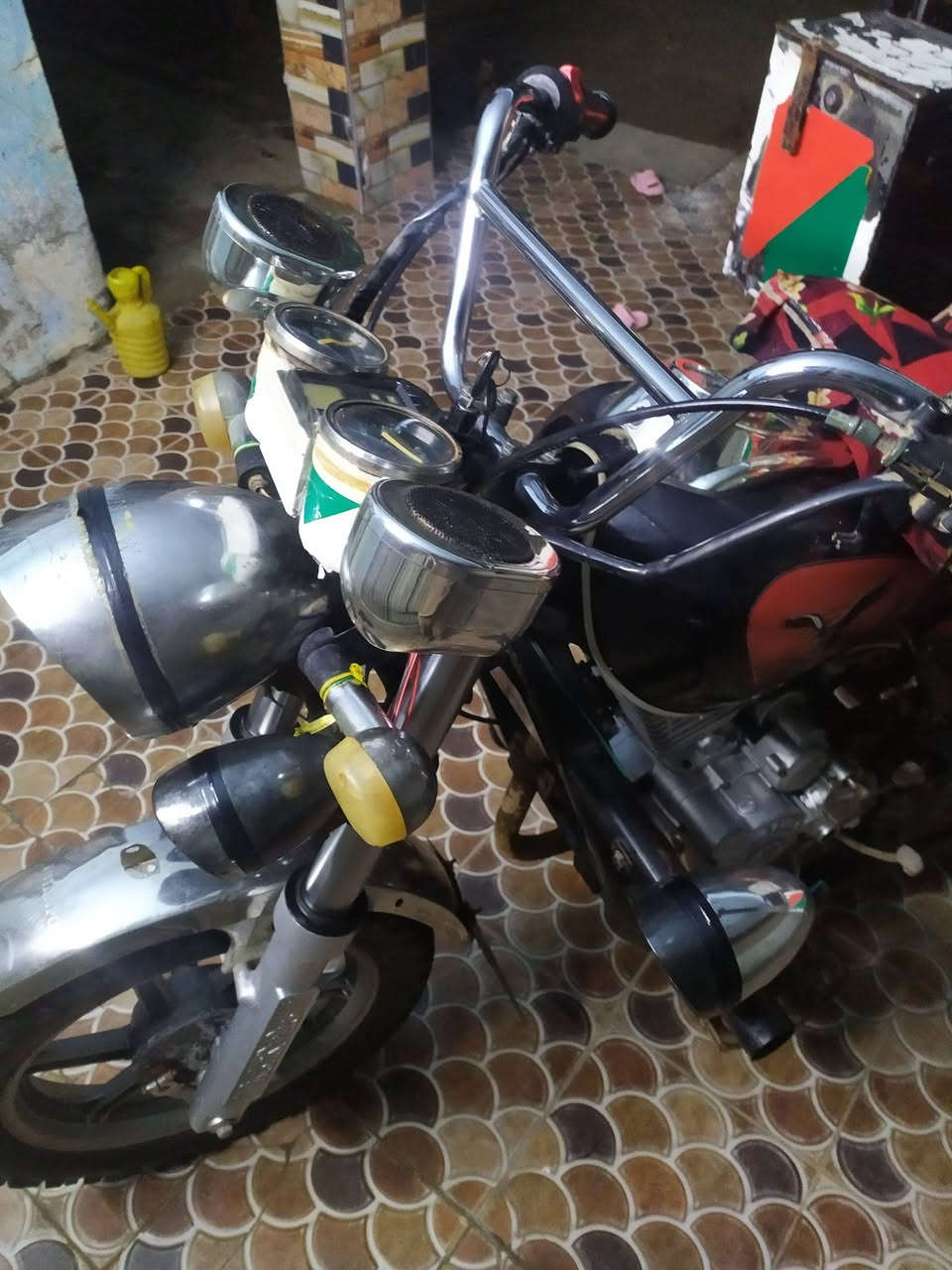 السلام عليكم ستوته للبيع موديل 2020 اوراق أصولي المكان بابل حله. حي العسكري رقم الهاتف *********** السعر اتصل وتدلل
