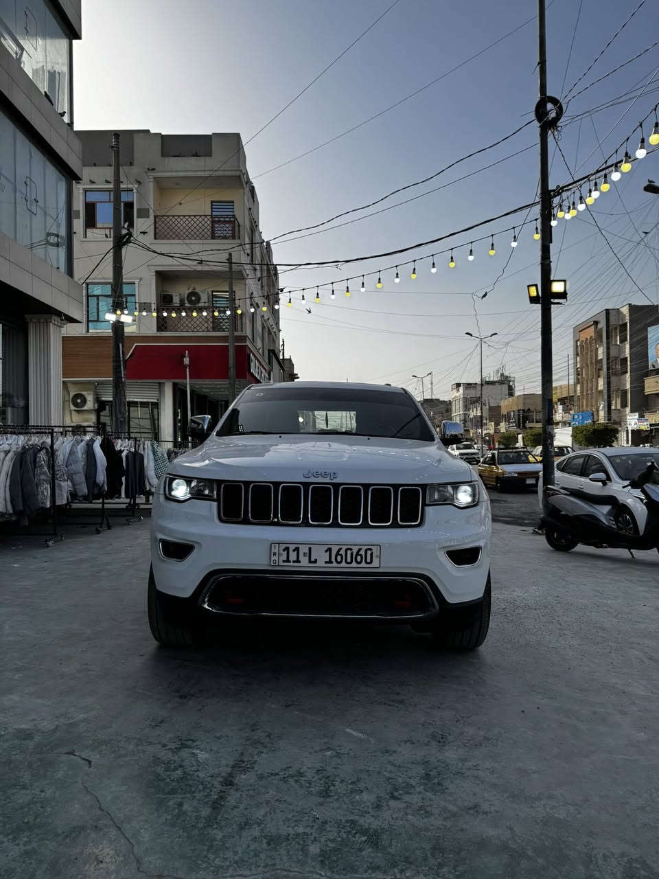 السلام عليكم
جيب 2022 لمتدد السياره فولل مواصفات وارد امريكي مكفولة من الصبغ فقط بارد بل جاملغ الخلفي مثل ماموضح بل صور ماشية 68ميل باسمي تحويل ثاني يوم السيارة جاهزة من كلشي ومابية اي نقص المكان الحرية الدور السعر33500 وبي مجال  ملاحضه البيع على الورق القديم 145  ***********
