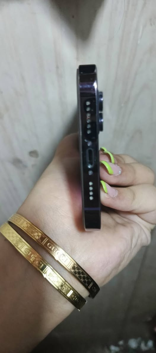 سلام عليكم 14برو ماكس اخو الجديد نظيف ويدخل حاسبه وشوف نضافه  شريحه اكترونيه سعر 775فقل مكاني بغداد


**إذا كنت صاحب هذا الإعلان وتريد حذفه لأي سبب، رجاءا أرسل رسالة إلى الدعم الفني**