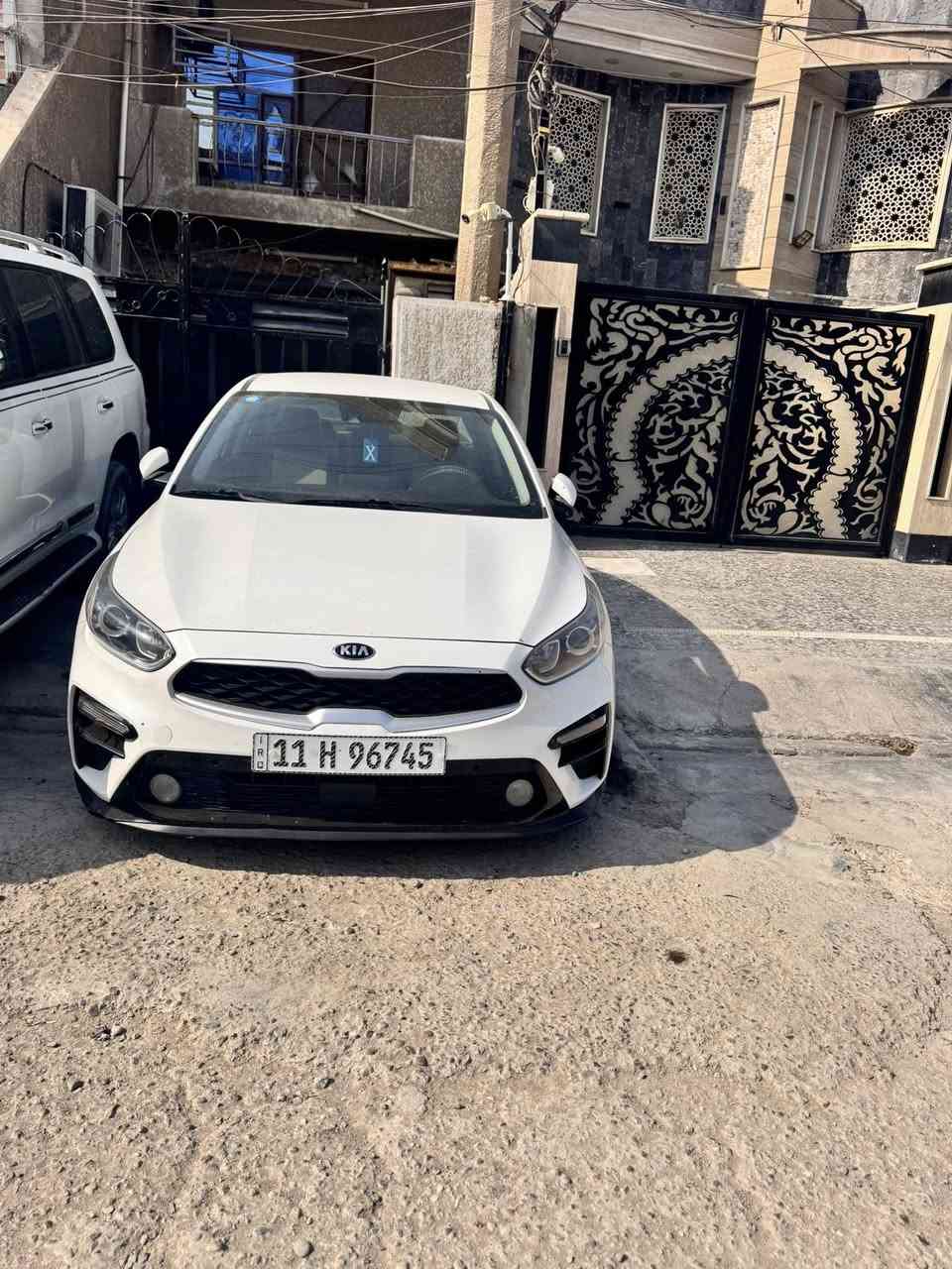 فورتي 20مكينه الفين وارد امريكي حادثه جاملغات اماميي كلير فقط بدون فتح بيه مكانات بارد السعر125
بغداد***********
