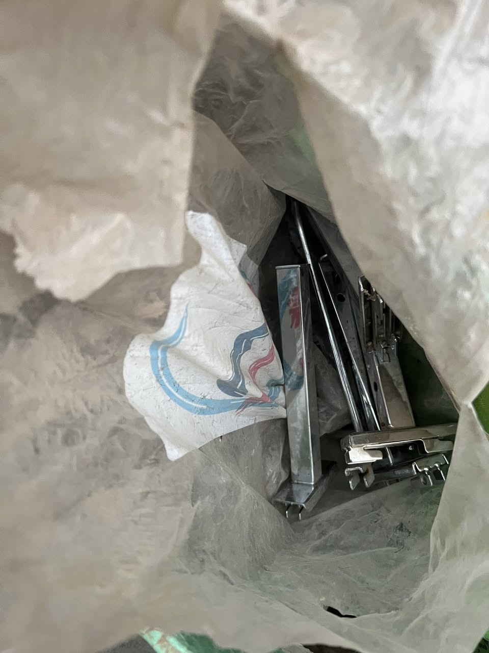 السلام عليكم متوفر رفوف خشب وmdf ومساطر وستاندات للبيع +شباك bdc متر مربع قياسه الاسعار كلمن وسعره

الاستفسار ***********
او خاص
