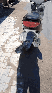 سلام عليكم 
بريز لايت ناصي 
مكينه ناعمه مكفوله 
كفاله عامه كامله مابيه نقص  تشيغل نكره  سلف هندر كل وقت للبيع سعر 550 بيه مجال للطيبين رقم *********** واتساب عنوان بغداد
