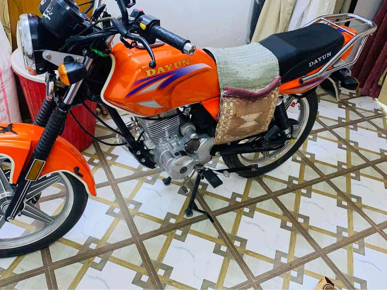 دراجه دايون عضم موديل 23 كفاله عام ✋مامفتوح بيه اي شي دراجه كامله مكمله مابيه اي نقص نضيفه كلش أوراق اصولي بسمي للبيع مكاني كربلاء حي العسكري *********** متواجد واتس ايضاً)) السعر 1600 وبيه كربلاء, العراق
