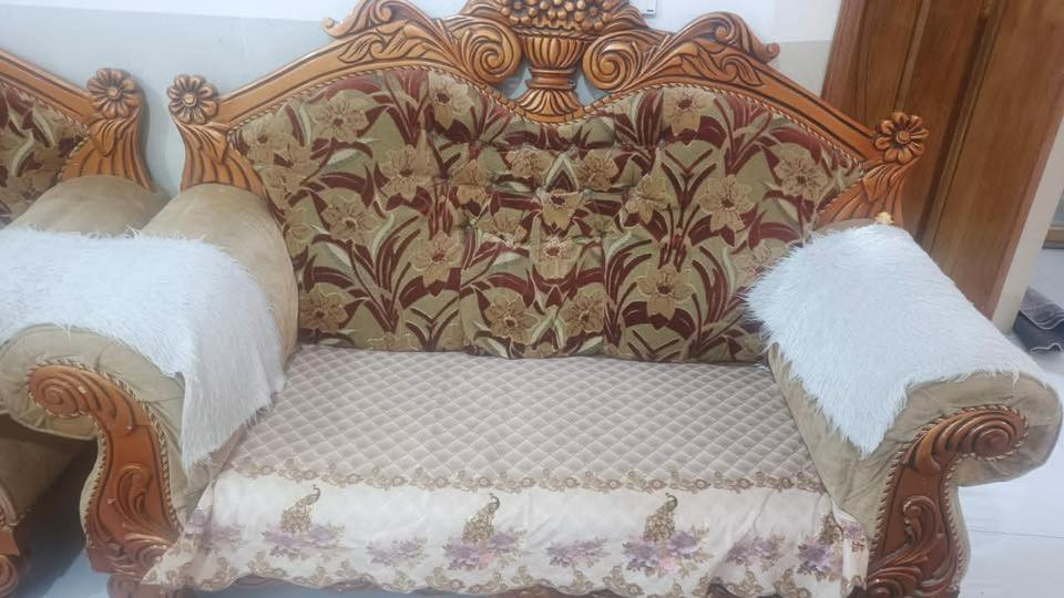 تخم للبيع نظيف جدا مثل مموضح بالصور السعر200 حله ابو غرق استفسار
***********
