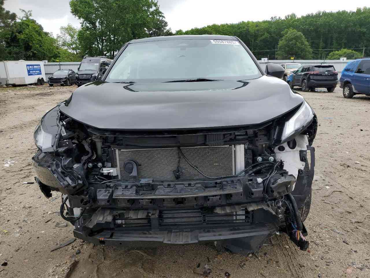 نيسان روج 2024
ماشية 34 تو ويل 
ايرباك بس برده وكشن 
دشبول وستيرن سليم 
حادثها موضح بالصور 
دعاميه موجوده هيه والشباك 
لايتات اماميه موجوده 
جاملغ يتصلح مابي شي 
وياها زوج بيبان لون اسود بلادي 100% اني مشتريهن
السياره بيها خلل كهربائي وحالياً يم الكهربائي 
ابيع واقع حال لان بعده ديشتغل بيها تصليح احتمال 300$ احتمال 2000$  هذا الرينج 
سعرها 115 ورقه  
*********** 
مكانها بغداد شارع 6
