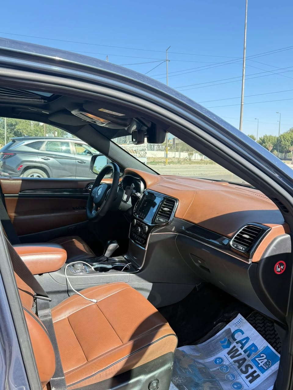 سلام عليكم هاي الحلوه للبيع                                     جيب2020 اوفرلاند مكفول كفاله عامه جديده                                                 ماشيه72 سياره جديده عله وضع شركه
فوول موصفات جكات كشنات خزن تدفئه كشنات بنوراما 
بصمه دخول ذكي شاشه 
بعده موصفات اوفرلاند هوايي ومعروفه 
سياره بسمي رقم بغداد تحويل ثاني يوم 
*********** اي شي بخدمتكم اخوتي
سعره 295 وبيه مجال للطيبين
