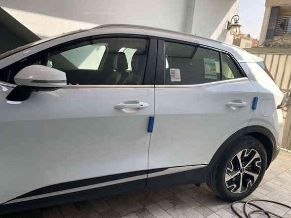 سبورتاج موديل 2025 (خليجي) بسعر جداً مناسب
رقم اربيل شرط التحويل او الوكالة

السيارة زيروو ماشية (4) الاف فقط
محرك (2000) تيربو

5سنوات ضمان او 100كيلو

تدفئه + تبريد🥶
قماره حدید
اشاير مري قابلة لطي
شاشة متصلة كاربلاي
بريك بصمة
بعد بيه هواي موصفات

ماتحتاج اي مصرف السيارة جديدة واحلا من الصور

الـــــــــــــسعر : الرد تلقائي 📩

مكان السيارة: بغداد
للاستفسار: ***********

لعرض سيارتك على الصفحة بنفس الطريقة راسلنا
