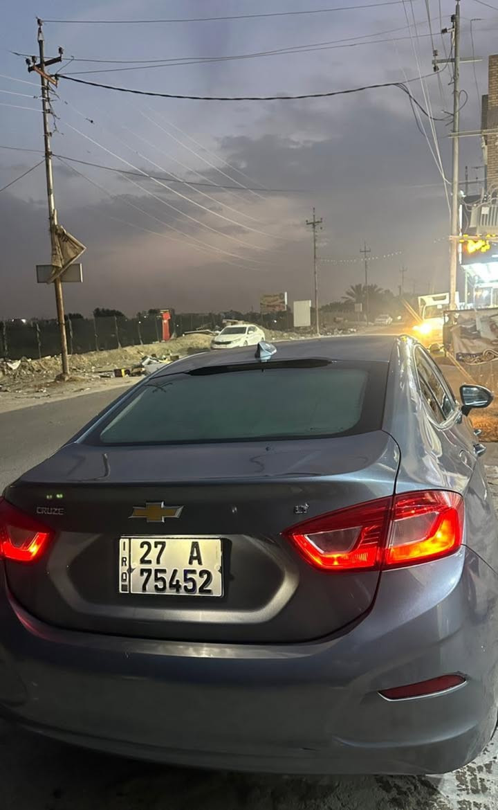 شوفرليت كروز موديل 2018 للبيع
محرك 1400 توربو 

جاهزة مكينة گير تبريد ثلج

تخم تاير

ماشيه 81 ميل

مواصفاتها 

-بصمة ابواب وجنطة 

-لايت زنون 

-شاشة كبيرة 

-كاميرا خلفية ومثبت سرعة 

-شاشة اعطال 

-حساس اطارات 

وغيرها بعد

سنويه لل٢٧ بأسمي رقمها ذي قار انگليزي 

مكانها الناصرية مركز

بيها جاملغ وبنيد تبديل وتلث قطع صبغ 

ترهم مراوس وبيع ب٧٧ وبيها مجال 

***********

